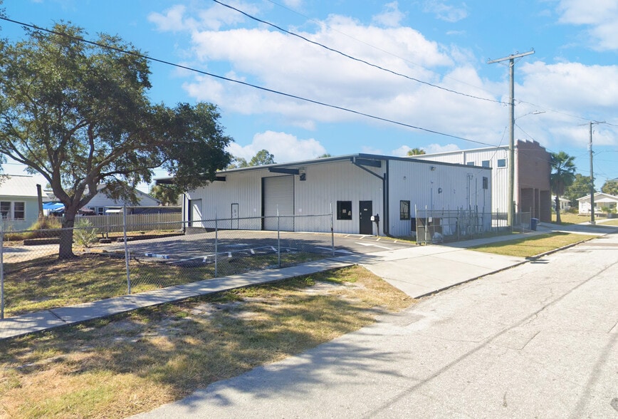 Primary Photo Of 2315 E 3rd Ave, Tampa Warehouse For Lease