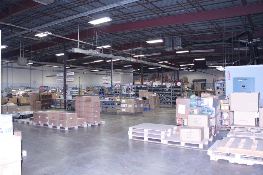 More Photos Of 1760 Stebbins Dr, Houston Warehouse For Sale