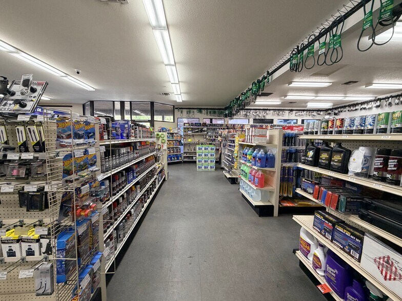 More Photos Of 35335-35297 Highway 41, Coarsegold Freestanding For Lease