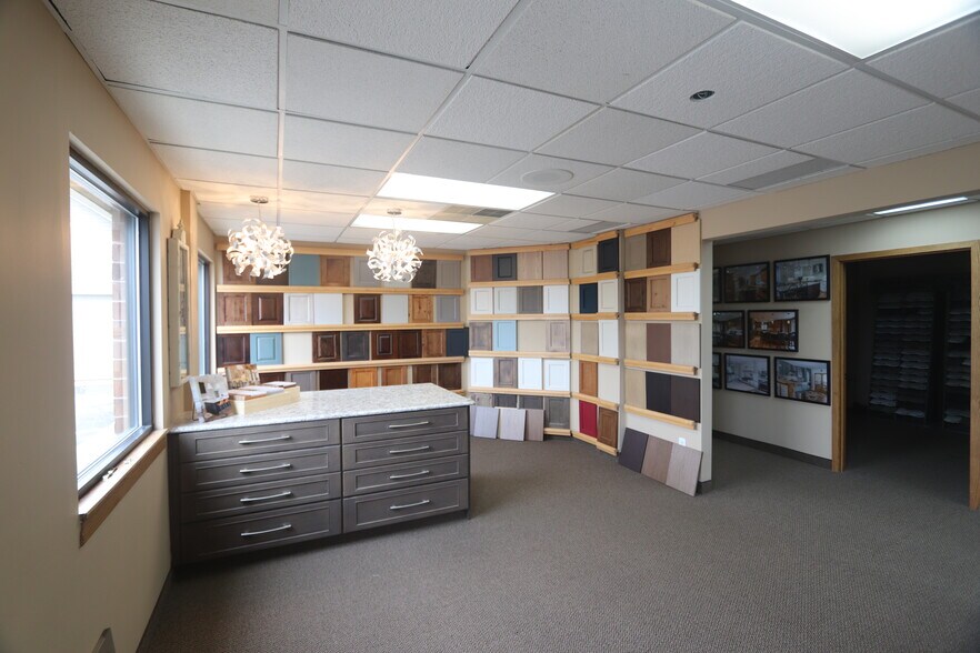More Photos Of 5841 Whitmore Lake Rd, Brighton Office For Lease