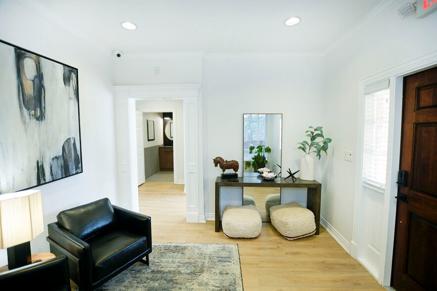 More Photos Of 7157 Colleyville Blvd, Colleyville Office For Lease