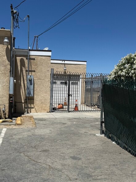 More Photos Of 101 W Avenue I, Lancaster Restaurant For Sale