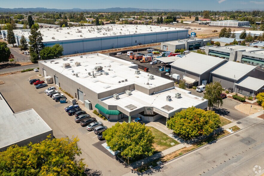 More Photos Of 3005 Wiljan Ct, Santa Rosa Manufacturing For Lease