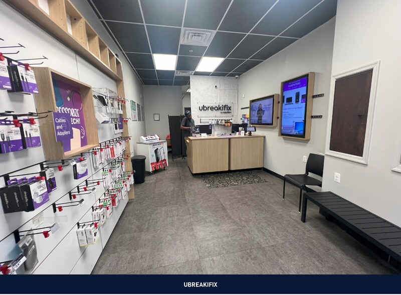 More Photos Of 427 8th St SE, Washington Storefront Retail Office For Sale