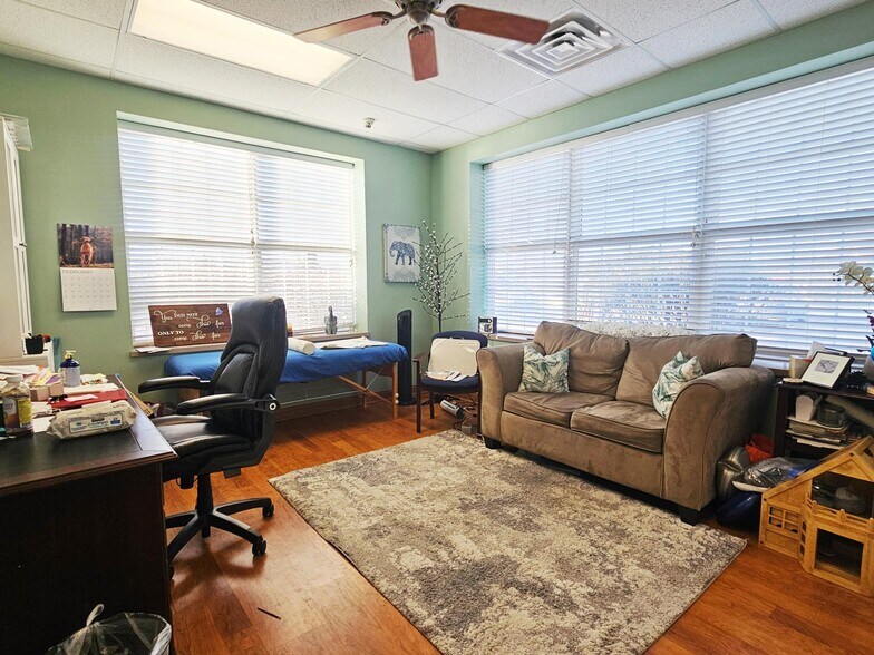 More Photos Of 11520 W 183rd St, Orland Park Medical For Sale