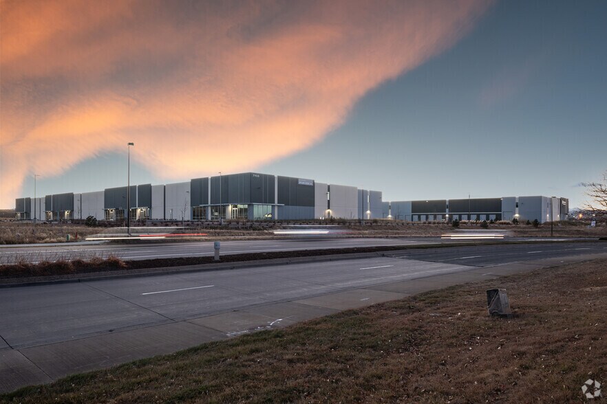 More Photos Of 7955 S Potomac St, Englewood Unknown For Lease