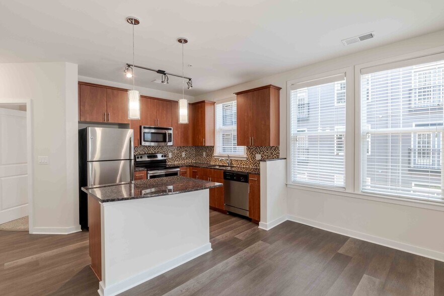 More Photos Of 101 N Wolfe St, Baltimore Apartments For Lease