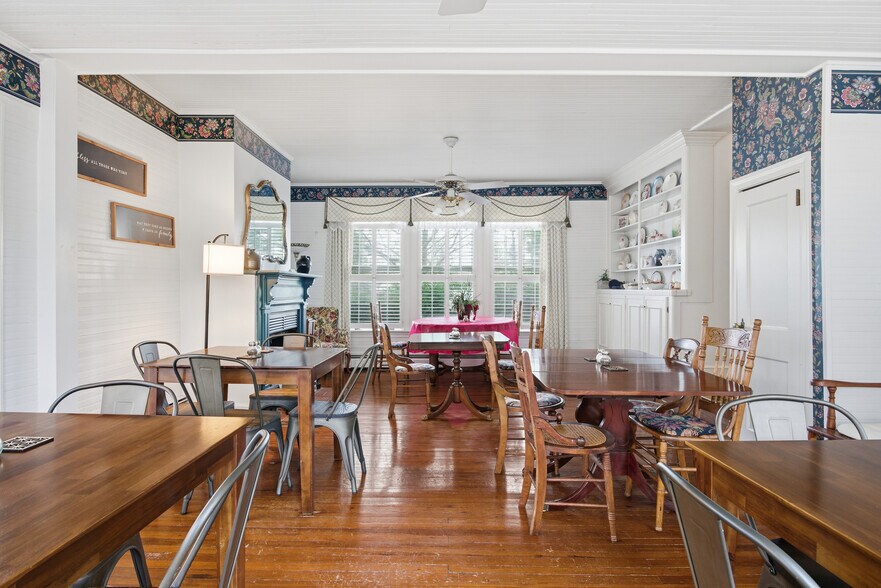 More Photos Of 311 E Main St, Christiansburg Hospitality For Sale