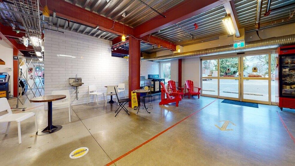 More Photos Of 473 Gower Point Rd, Gibsons Restaurant For Lease