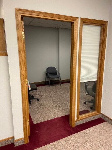 More Photos Of 318 N Carson St, Carson City Storefront Retail Office For Lease