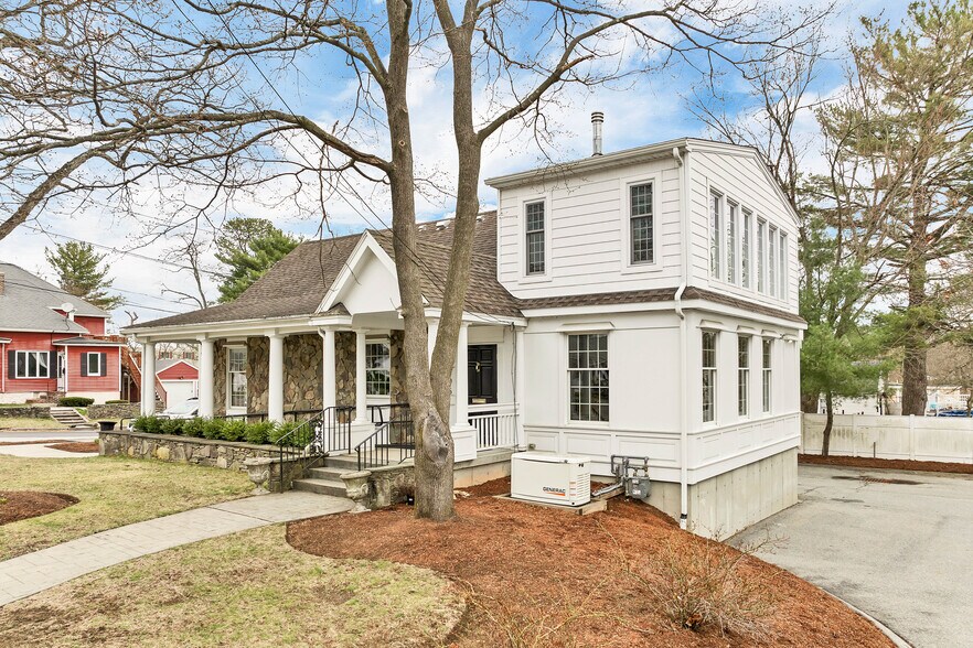 More Photos Of 205 Chelmsford St, Chelmsford Office Residential For Sale