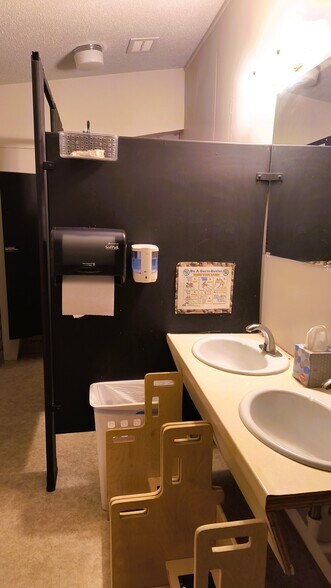 More Photos Of 816 Topeka st, Larned Schools For Sale