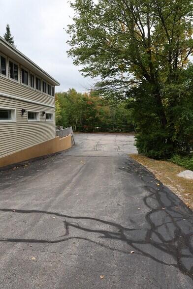 More Photos Of 807 NH-3A, Bow Light Manufacturing For Sale