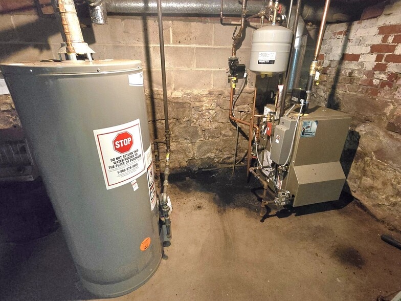 More Photos Of 348 Franklin Ave, Hartford Restaurant For Sale