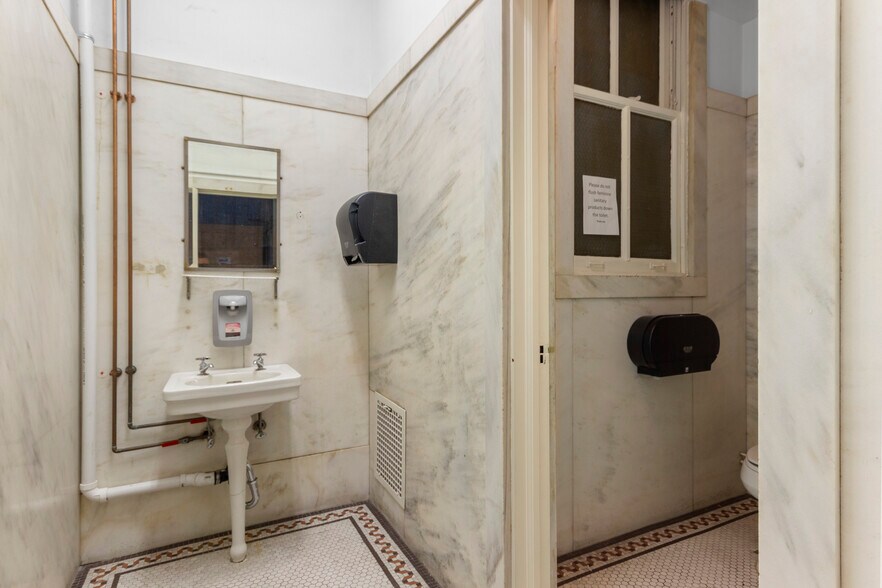 More Photos Of 126 State St, Albany Loft Creative Space For Sale