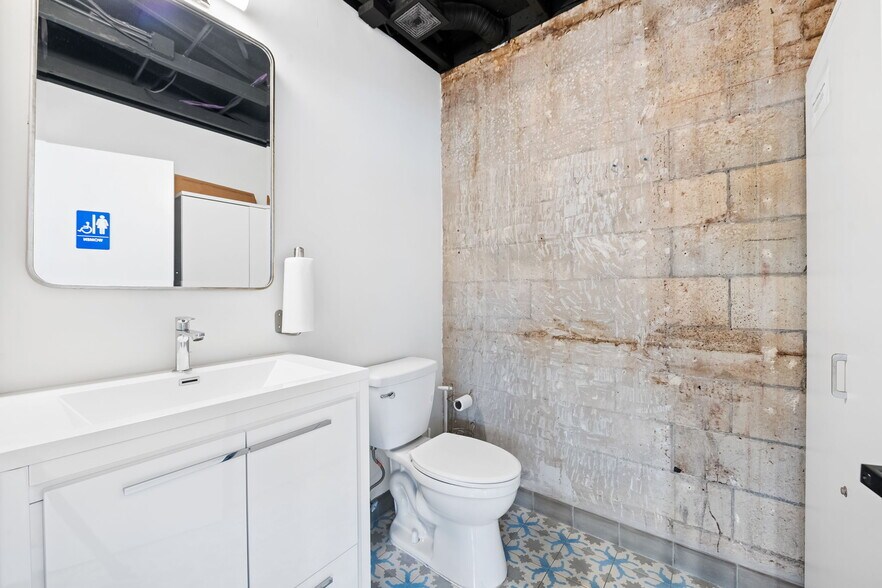 More Photos Of 602 SW 12th Ave, Fort Lauderdale Loft Creative Space For Sale