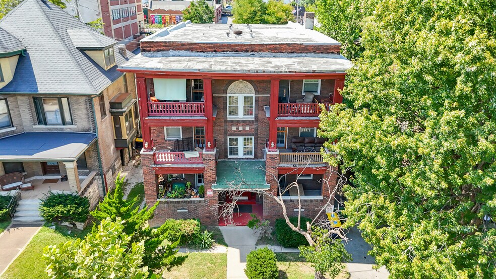 More Photos Of 3820 Walnut St, Kansas City Apartments For Sale