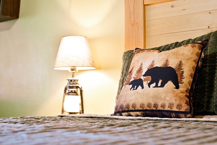 More Photos Of 1842 AZ-260, Heber Hotel For Sale