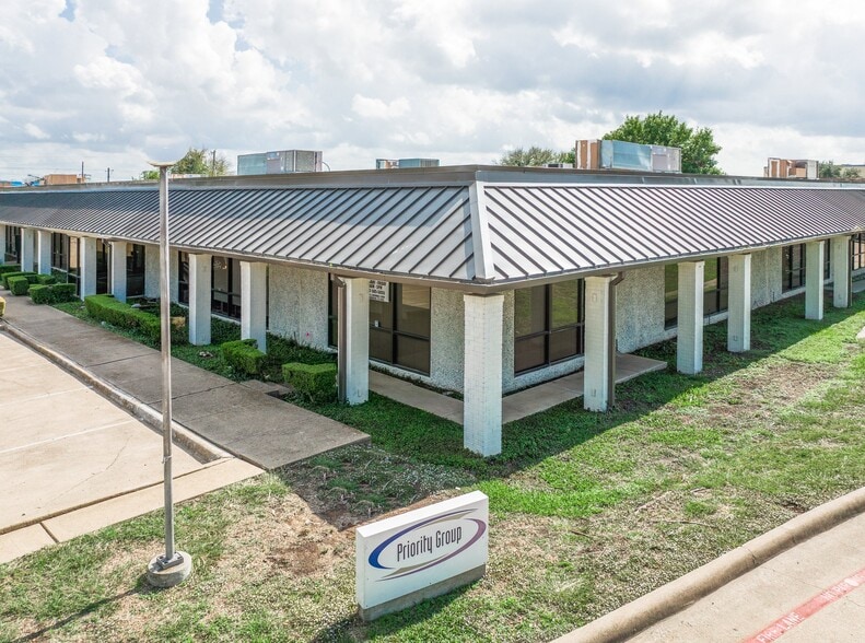 More Photos Of 1001 S Sherman St, Richardson Coworking Space