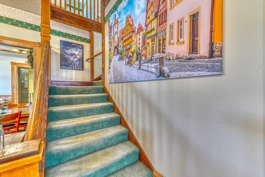 More Photos Of 512 Royal Gorge Blvd, Canon City Restaurant For Sale
