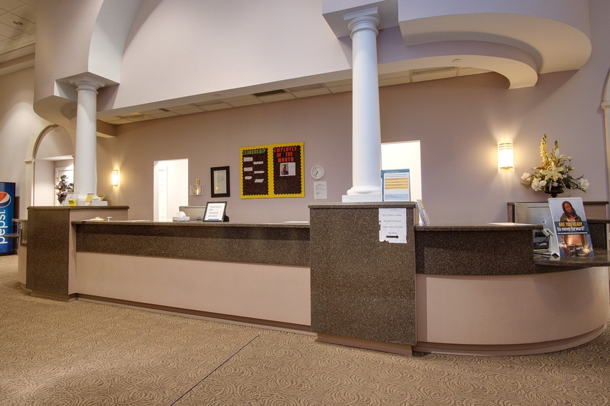 More Photos Of 8120 Garnet Dr, Dayton Medical For Sale