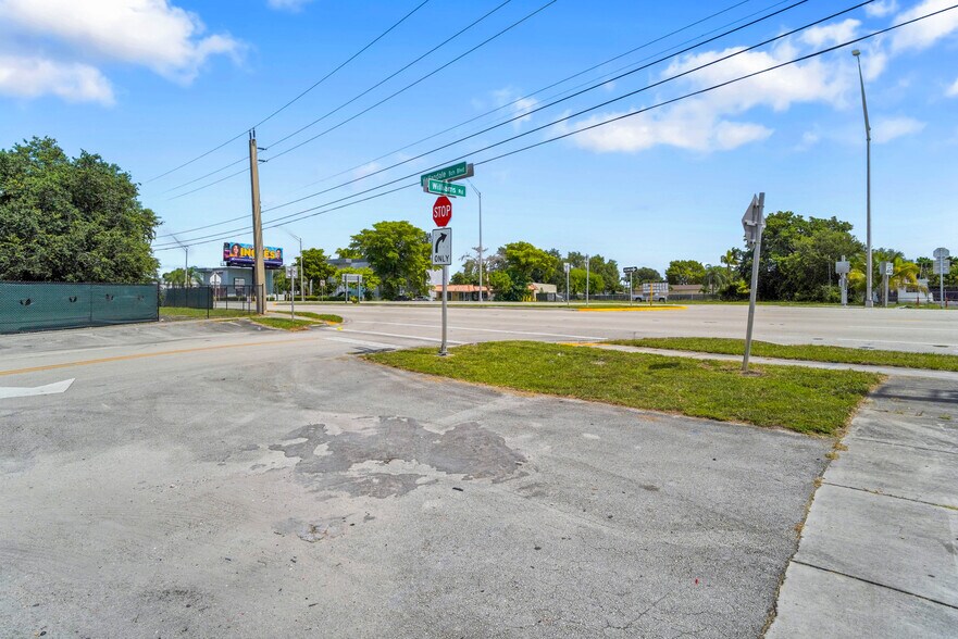 More Photos Of 41 William Rd, West Park Freestanding For Sale