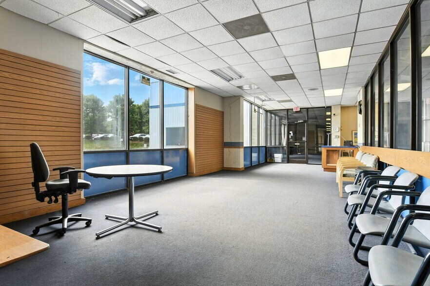 More Photos Of 2931 N Center St, Hickory Carwash For Sale