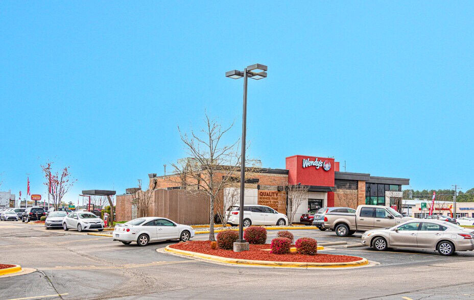 More Photos Of 949 N Wesleyan Blvd, Rocky Mount Fast Food For Sale