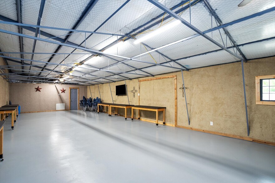 More Photos Of 2508 US-69, Lufkin Lodge Meeting Hall For Sale