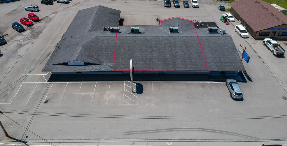 More Photos Of 708-708 Ekastown Rd, Sarver Storefront Retail Office For Sale