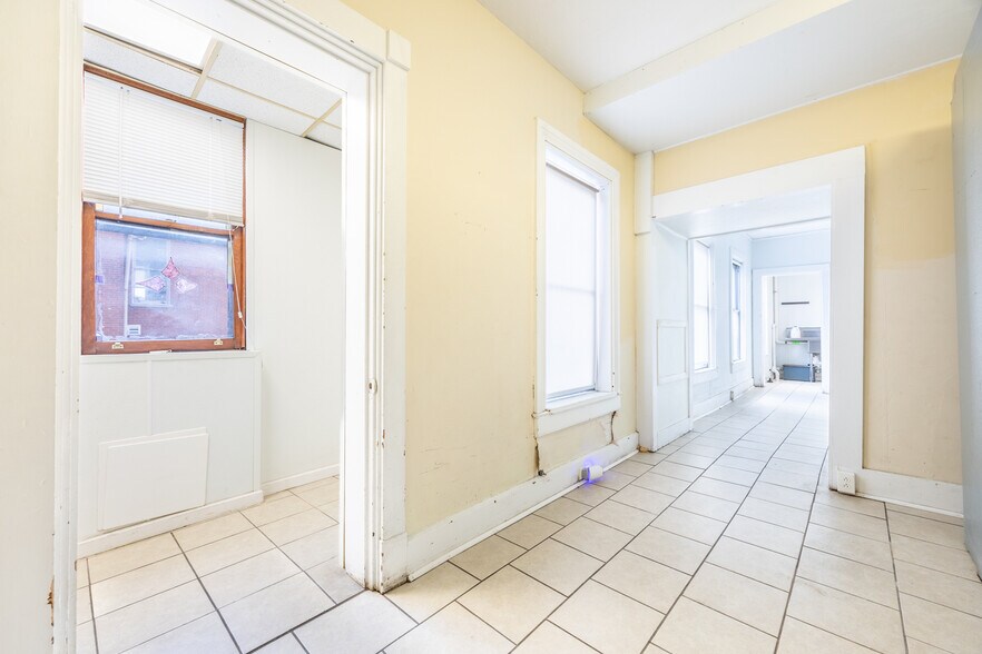 More Photos Of 336 Monmouth St, Newport Restaurant For Sale