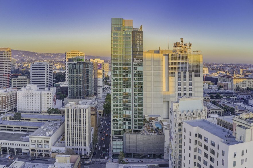 More Photos Of 1640 Broadway, Oakland Apartments For Lease