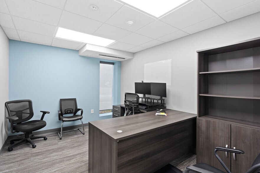 More Photos Of 313-315 Edge Ave, Valparaiso Office For Sale