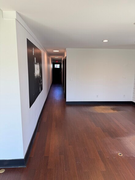 More Photos Of 301A E Stone Ave, Greenville Office For Lease