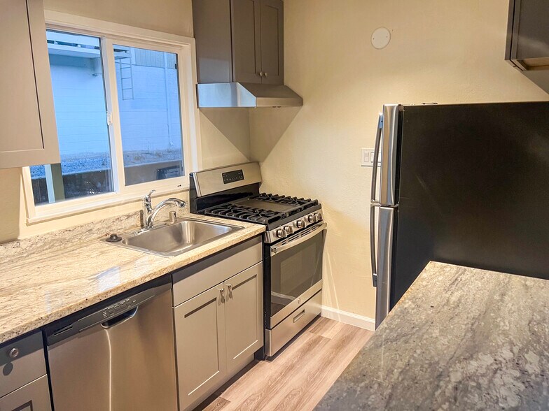 More Photos Of 131 Kent Ave, Kentfield Apartments For Sale