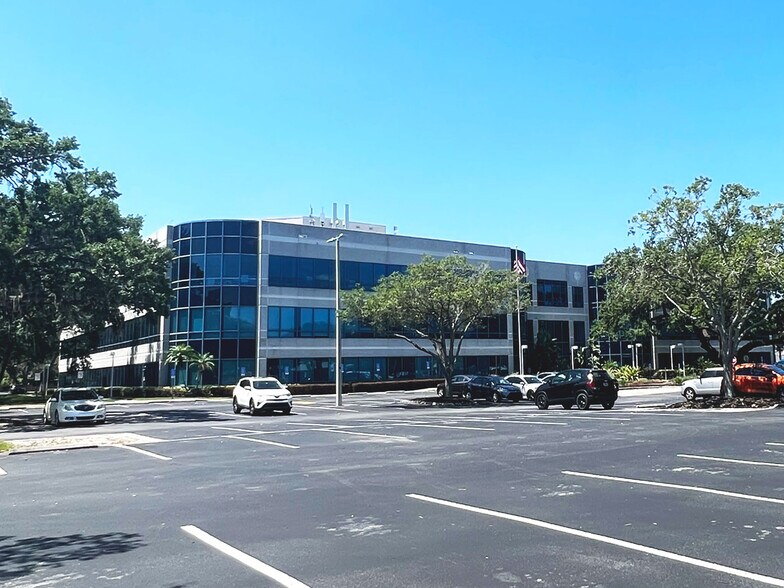 Primary Photo Of 6550 W Hillsborough Ave, Tampa Office For Lease