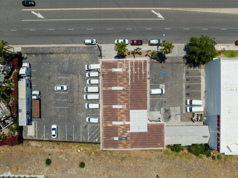 More Photos Of 484 E Redlands Blvd, San Bernardino Auto Repair For Sale