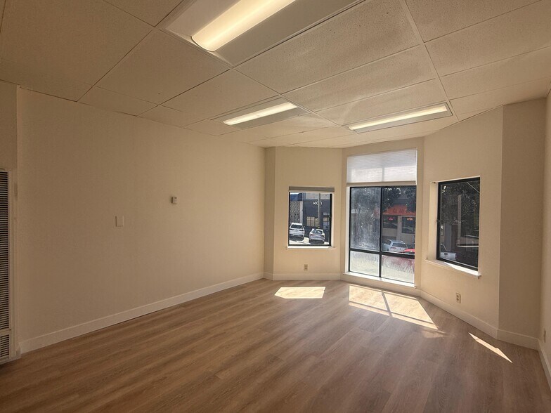 More Photos Of 2578 Noriega St, San Francisco Storefront Retail Office For Lease