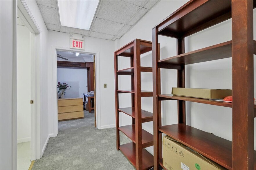 More Photos Of 100 S Highland Ave, Ossining Office For Sale