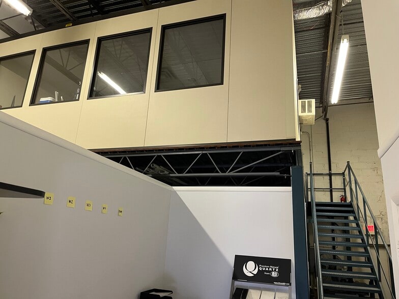 More Photos Of 2660 NW 15th Ct, Pompano Beach Warehouse For Lease