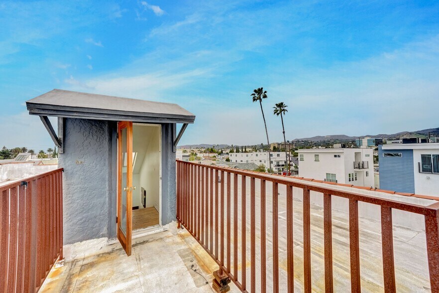 More Photos Of 1216 N Kenmore Ave, Los Angeles Apartments For Sale