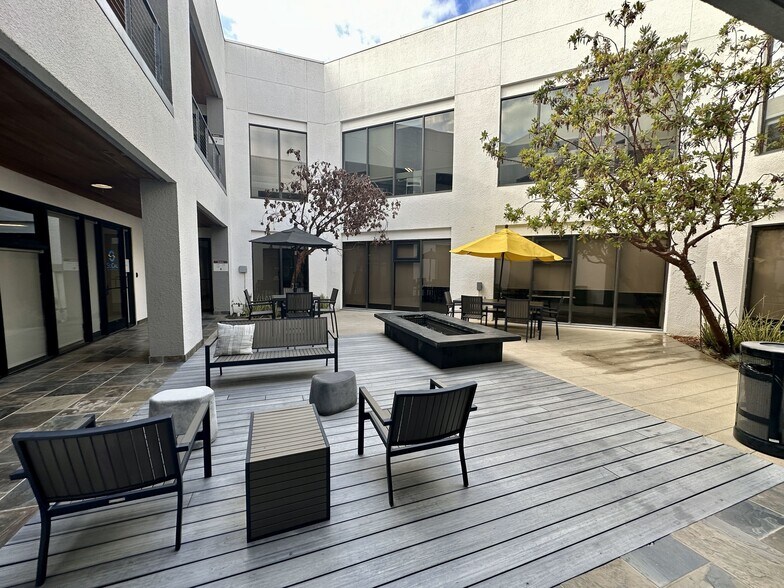 More Photos Of 31416 Agoura Rd, Westlake Village Office For Lease