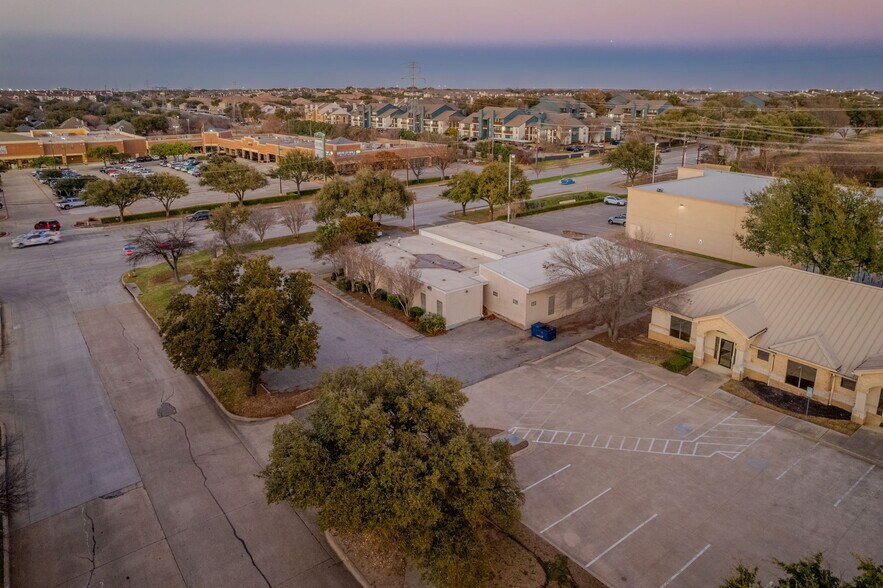 More Photos Of 2908 E Trinity Mills Rd, Carrollton Office For Lease