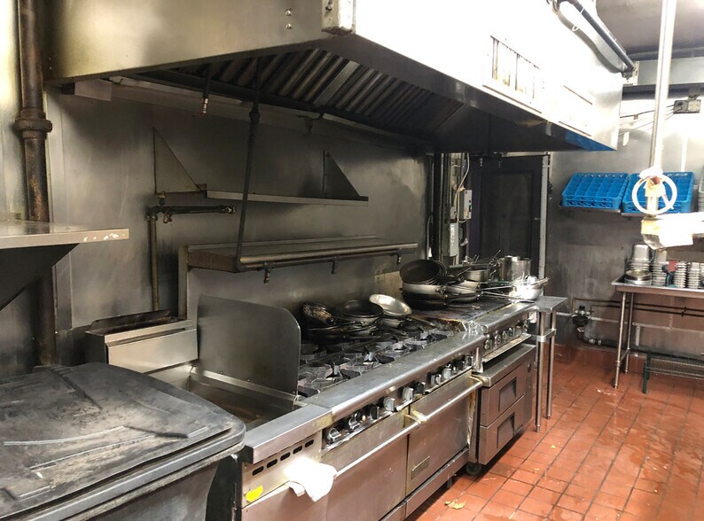 More Photos Of 1479 York Ave, New York Apartments For Lease