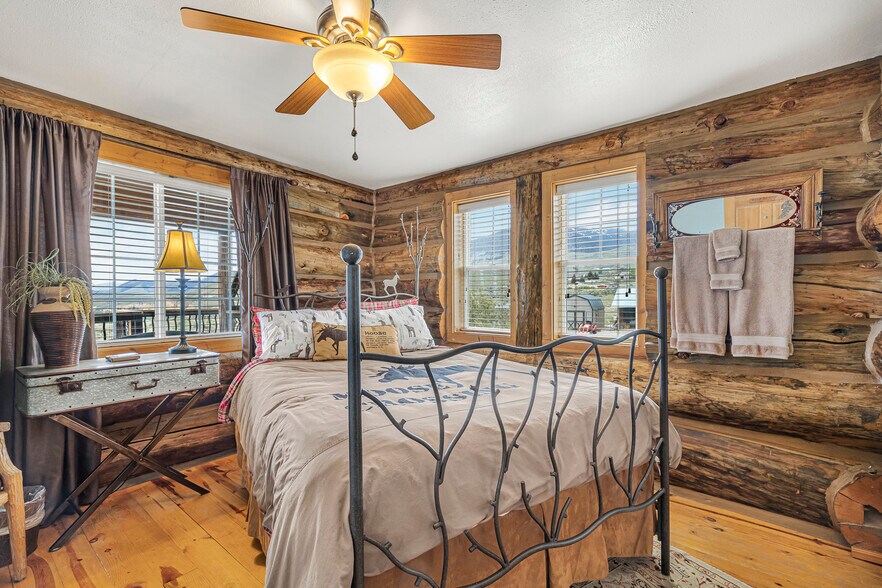 More Photos Of 13 Gott Ln, Salmon Hospitality For Sale