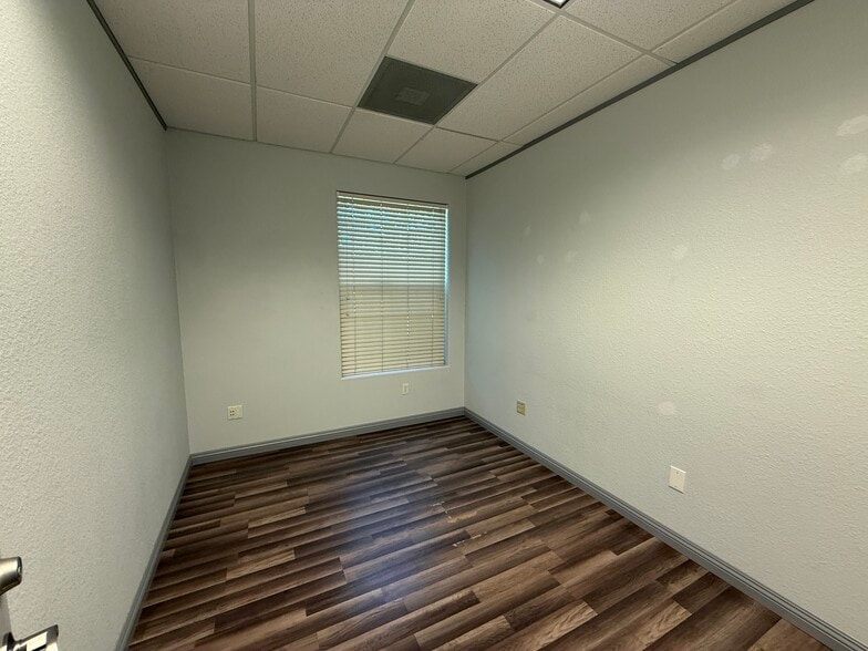 More Photos Of 1415 Victor Ave, Redding Office For Lease