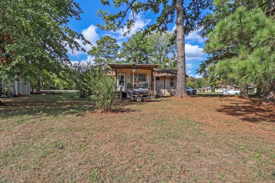 More Photos Of , Grapeland Unknown For Sale