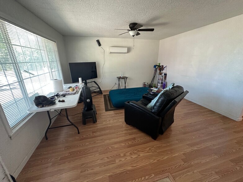 More Photos Of 1822 Cirby Way, Roseville Apartments For Sale