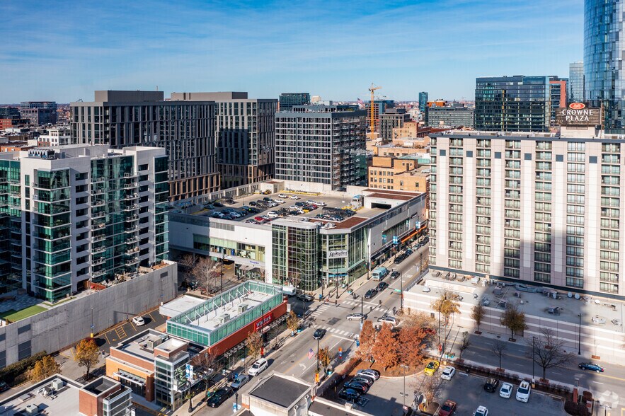 More Photos Of 40 S Halsted St, Chicago General Retail For Lease