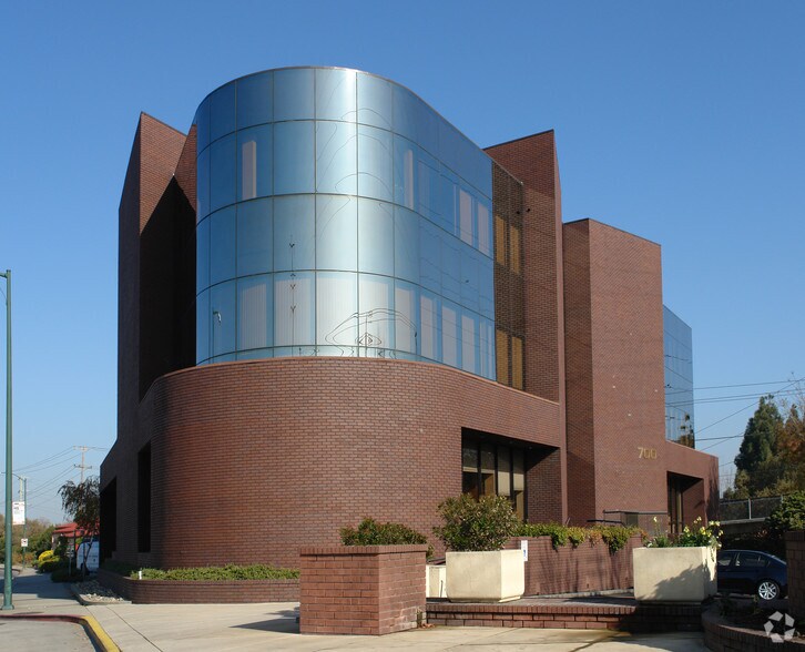 Primary Photo Of 700 Ygnacio Valley Rd, Walnut Creek Office For Lease